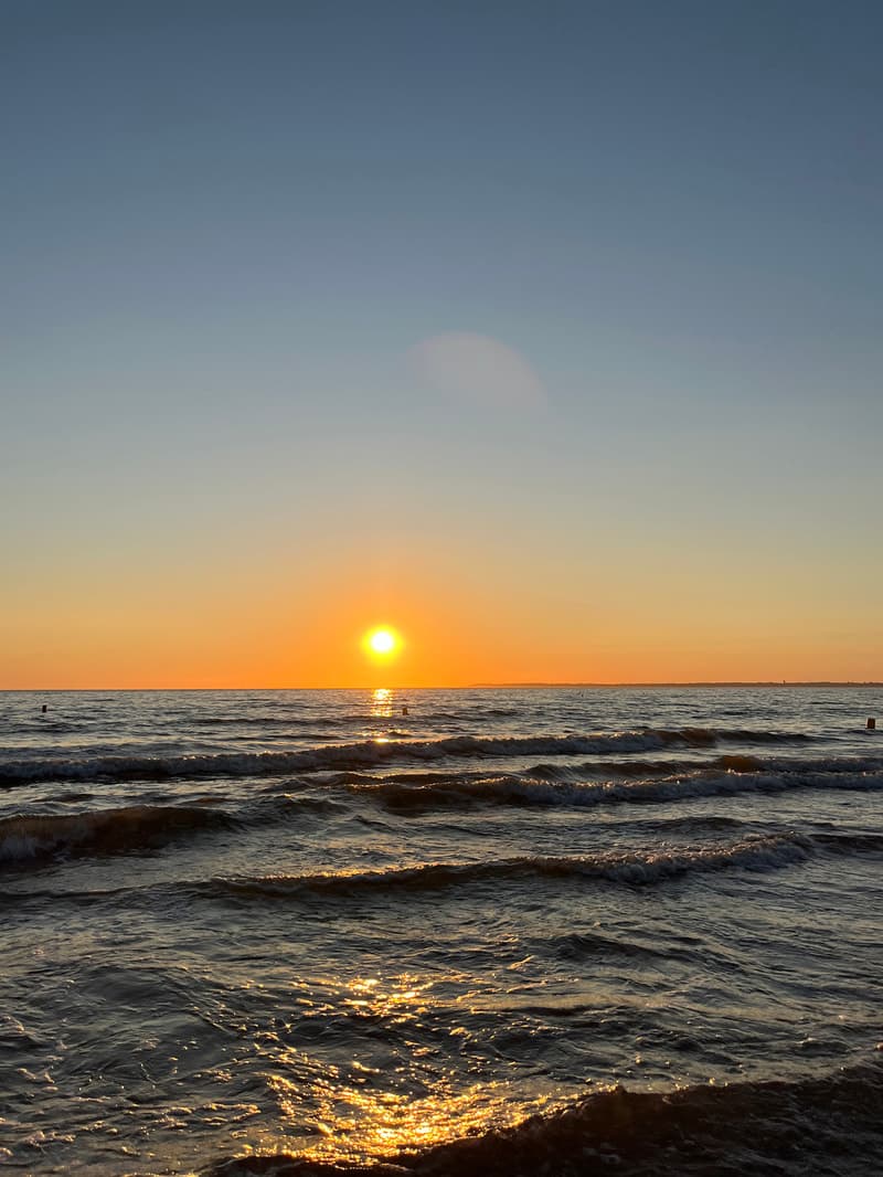 Coucher de soleil sur la mer